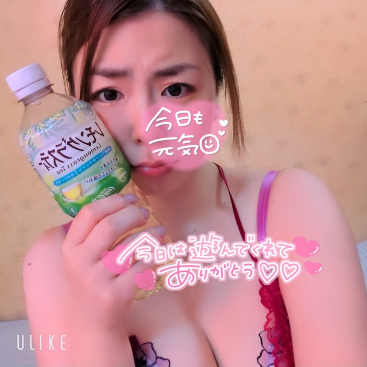 昨日は短い時間でしたが、
本指名様方ご来店ありがとうございます😊

昨日もたくさん笑わせていただいて🤭

昨日は父の日を勘違いして
帰省してますた笑

我が家は花より団子なので、
カツオを手土産にいたしました😇

やっぱり小名浜のお魚は美味しいって🤭❤️

今朝は、ワールドカップで
朝から父と大盛り上がりでした😂

凄かったですねー！

やっぱりテレビ買おうかなぁ🤔