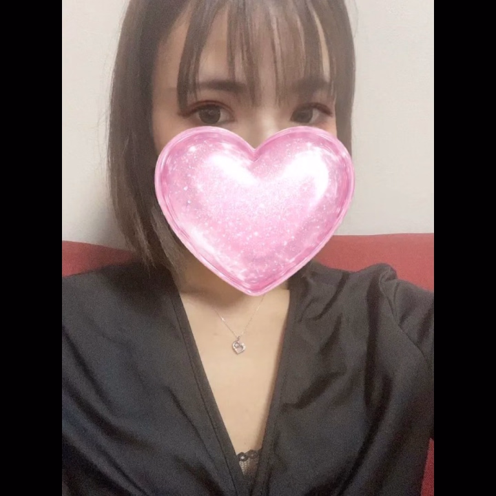 出勤しました❣️

お久しぶりです💦
出勤出来てなくてすみません🙇‍♀️

雨降ってますが、
少しでも会いに来てくれると嬉しいです！

お待ちしてます！