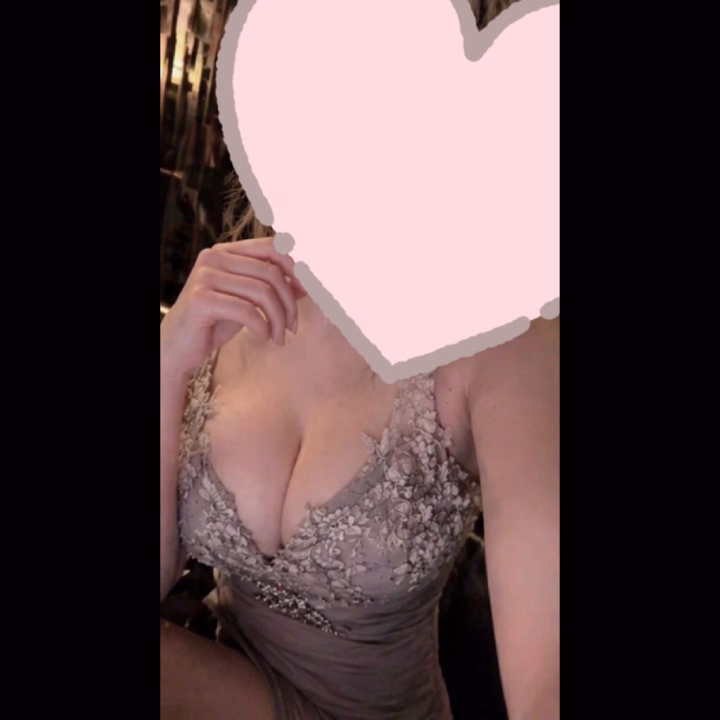 今日も甘めな気分です…♡  
可愛いってたくさん言ってくれるお兄さん、会いに来てくれませんか？🥺

いっぱい褒めてもらえたら、にこにこになっちゃいます🫶✨  
優しくいちゃいちゃしながら、癒しの時間にしよ!!🥰

このあともまだまだお誘い待ってます💌