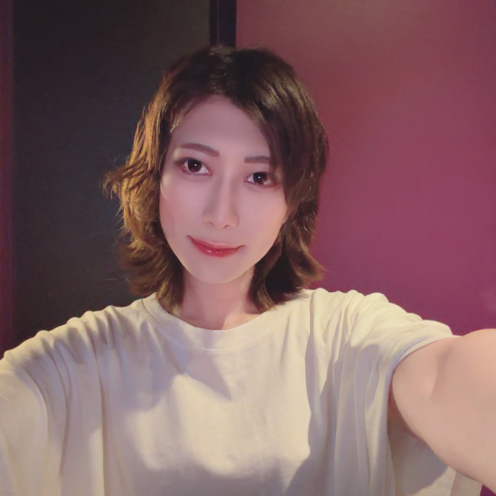 れいです‼️ 6月も頑張ります✌️

昨日6/2 14:00から90分で遊んでいただいたお兄様ありがとうございました♡

台風で天気良くない中来てくれてありがとう❣️
以前から都合が合えばうちに入りたいと思ってくれていたみたいでとっても嬉しい😍
ドア開けた瞬間からとってもフレンドリーで話しやすい雰囲気でした‼️

脱いでみると鍛えててとってもムキムキで若々しい🥰
はじめはお兄様にいろんなところ責めてもらっちゃって……😍
とっても気持ちよかったよ❣️

次はうちが責めましたね‼️
フェラしたり指でおしりぐちょぐちょしたり〜〜
おしりキツキツで逆アナができなかったのがちょっと残念😢
拡げて今度チャレンジしにまた来るって言ってくれてとっても嬉しいです💕

最後はAFしましたね♡
バックでとっても気持ちよかったよ〜〜✌️
終わった後のトークもとっても癒される感じでいい時間でした‼️
是非また来てくださいね♪♪
ありがとうございました💕