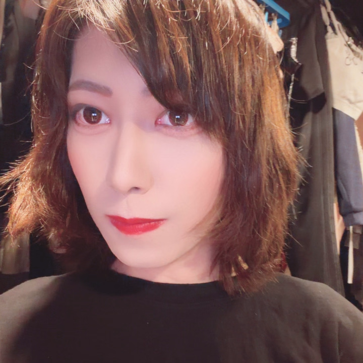 れいです♡

6/6 14時から60分で来てくれたリピのお兄様ありがとうございました💕

ドア開けて反射的にはじめましてって言っちゃった💦
会うの2回目でしたね❣️
ちゃんと覚えてましたよ🫶
また来てくれてとっても嬉しいです🥰

少しトークした後シャワー行く時にはもうお兄様ギンギンに勃っててとっても興奮😍
めっちゃ大きい❣️

ベットではキスしてイチャイチャ🥰
おしりは逆しましたね🍑
指でほぐして柔らかくてトロトロ
正常位から始まって他にもいろんな体位でしましたね〜〜

そしてお互い射精しましたね🥰
前の時と同じように、うちがお兄様の口に出しちゃって💕
ちょっと飲んでくれた♡
そしてお兄様もお口に出してくれて🫶

最後はお話する時間足りないくらいだったね❣️
また会いたいな🥰
ぜひ来てくれると嬉しいです！
ありがとうございました♡