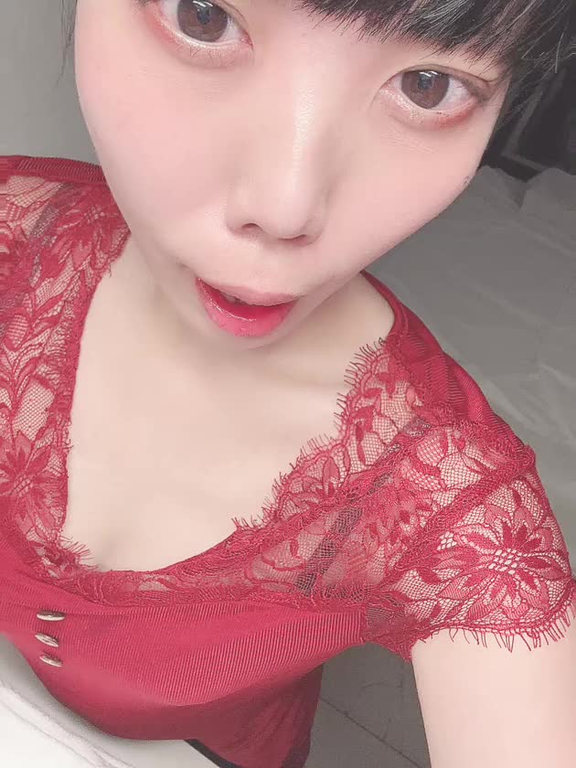 出勤してます🛁*。

口開けからのご指名ありがとう❣️
また最近このスプリットタン👅びっくりされちゃうので今日は動画で🎥