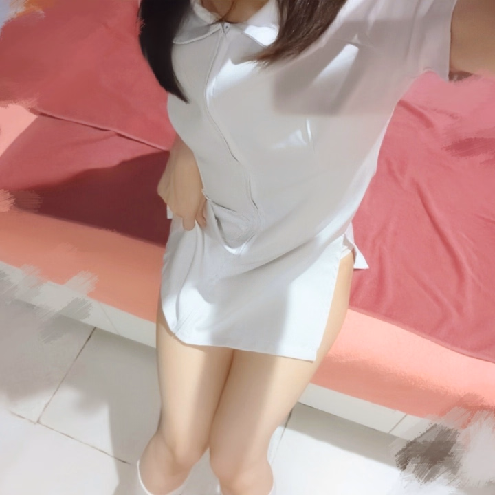 こんばんは、はくです🍙

4日(土)お会いしてくれた皆様ありがとう💓
ｷｬｰ(*ﾉｪﾉ)な衣装も清楚なナース服も！
色々着せてもらえて水戸満喫しました⚡

明日も7時〜おります！
是非一緒に良い時間過ごしましょ〜
おやすみなさいませ🍀

はく