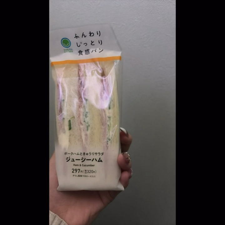 ききです！

本日朝から
ご予約いただきました😋

次13時から🈳です！

15時まで受け付けてるよ💖