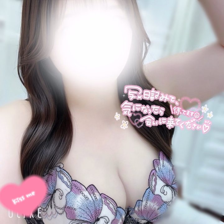 はじめまして！🪄︎︎◝✩
せなといいます♩
 
今日が初出勤でとっても緊張していますが、どんなお兄様に会えるのかなってワクワクもしています꒰𓏼 ∩∩ 𓏼  ྀིᥩ♡
 
こういうお仕事は初めてなので優しくリードしてくれるお兄様だと嬉しいです𝜗𝜚.⋆
 
0時まで出勤しているのでご予約お待ちしています♡
トークもお返事するのでお気軽に送ってください💌♡ˊ˗
 

せな