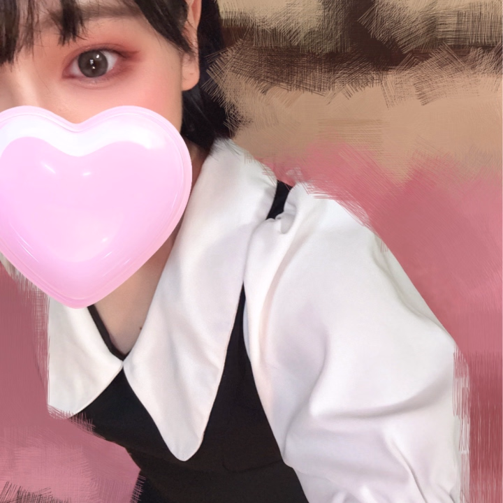 おはようございます♡
また暑くなってきた〜🫠
熱中症気をつけましょう💪
明日は7-19出勤いたします〜！