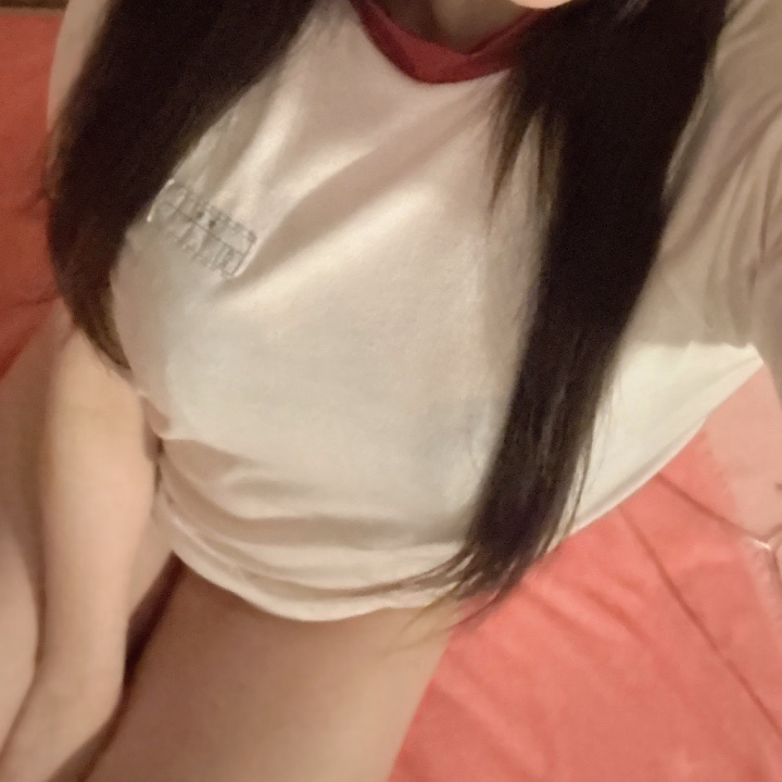 最終日出勤してます〜❣️

また次いつ来れるか分からないから、会えるのであれば今日会いに来てくれたら嬉しいなぁ💭

たくさん楽しい思い出作って帰りたいよー！

まき