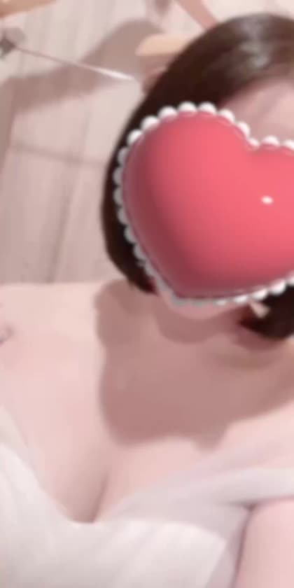予約入れてくれてるお兄様ありがとう〜♡
後で会えるの楽しみにしてます🫶
雨が強くて気分下がるね🥲
今日は16時〜22時でいるよ！
きてね☺️
