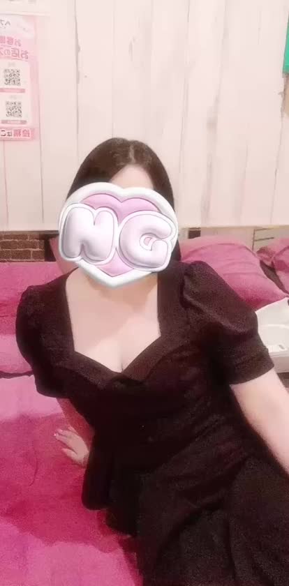 今日も出勤してます♡﻿

あいにきてくれたお兄様ありがとう〜☺️♡﻿

愉快なお兄様方が遊びに来てくれて
楽しいほほえみです😂

この後も予約してくれてるお兄様ありがとう♡﻿会えるの楽しみにしてます！


まだ枠あるから来てね！