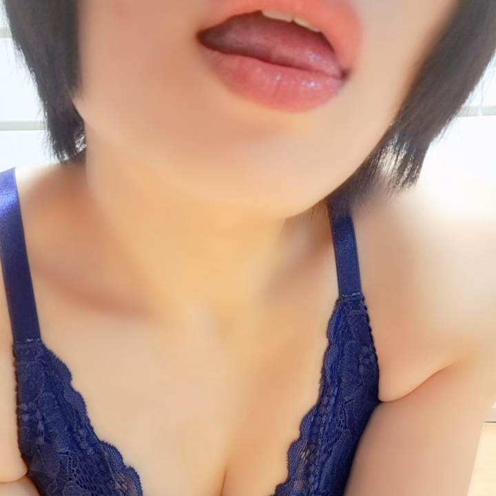👅ベロ活１回戦👅
たくさんのプレゼント🎁&応援📣
ありがとうございます🫶💓

これからも
💚あゆむ💚のこと宜しくねッ💕💕
