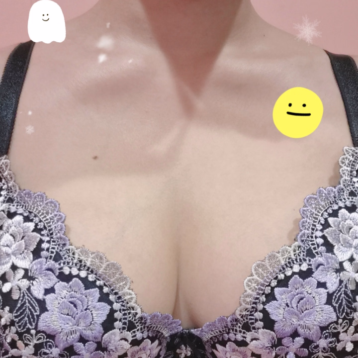 大雨が続いていますね(. .`)
心も憂鬱になります💦
晴れになって心身ともにスッキリする日がくることを願うばかりです☀️