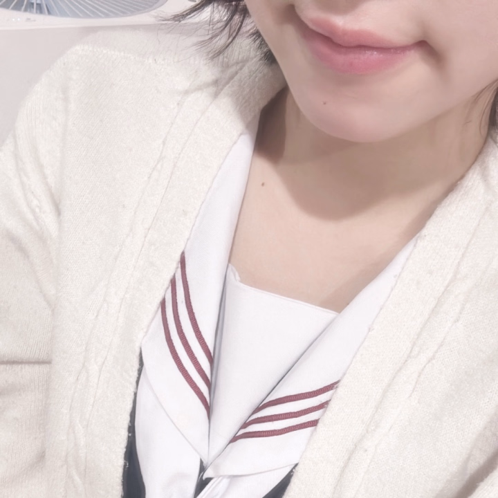 こんばんは🌛ののです🎶
今日は20時〜24時までお店にいるよー✨
1週間ぶり？にお兄さん達に会えるからワクワクしてる‼️