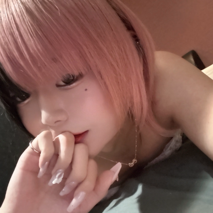 梅雨嫌だねぇ☔️( '-' ☔️  )

ねむとゴロゴロしよー？😜♥️