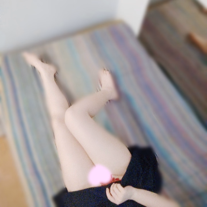 制服ってなんでこんなに特別なんだろ…♡

ちょっと無防備な姿に

ドキドキしちゃったら負けかも‪🫶🏻︎‪💕︎︎

会ったらもっと近くで見てね♪

 ご予約お待ちしてます♡