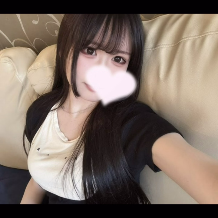みなせ出勤してますよ〜！

スタートから本指名のお兄さん
来てくれてありがとう〜！
約束守ってくれてありがとう!(´▽｀)

昨日の退勤のとき風強すぎて
吹き飛ばされそうになってました（がちで）(ﾉД`)

こんな寒い中わざわざ足運んで会いに来てくれてるって考えたら愛おしくなるね(っi ᗜ i c)♡
たくさんよしよししたいと思います(^_^)ノ

明日は朝早いので今日終電までしかいないですけど、もう少しだけお待ちしております🙇‍♀️(*^^*)
