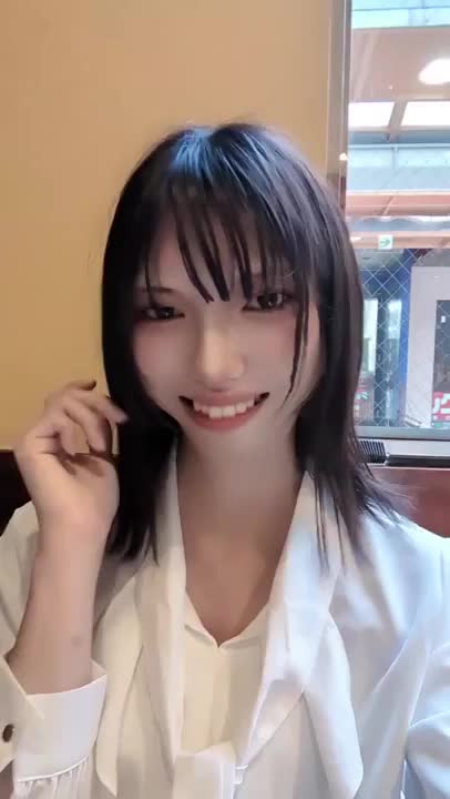 お久しぶりです😳💓‪

風邪で寝込んでいたりで

なかなか更新できてませんでした😭

本日はお休みをいただいており、、、
美容院で髪を切っていただいてきました🍀✨

とっても明るく軽やかな雰囲気にしていただき、

ちょっとイメージチェンジ( ˊᵕˋ*)💕
明日からまた、
どんどん出勤していくので…

新しいあまねに会いに来てくれると嬉しいです🥺💓‪