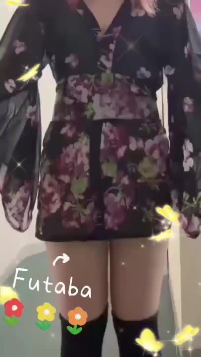 こんばんわ~(> <｡)


今イベント中なので良かったら遊びに来てください꒰՞ ܸ. . ܸ՞꒱


浴衣も水着も着てるよ、最近欲やばいからいじめて欲しいな…///


ふたばでした🌙*ﾟ