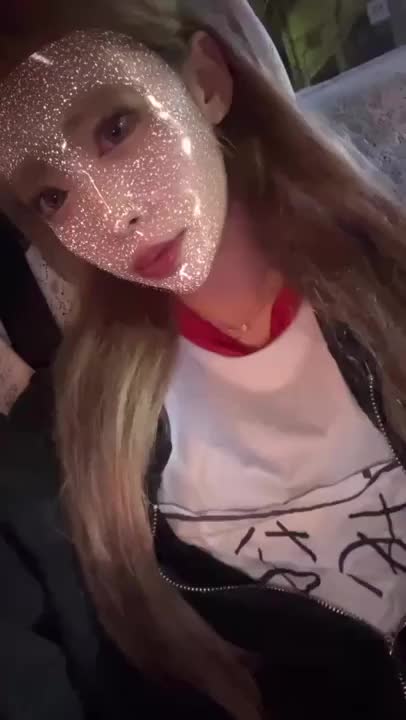🎥 久しぶりだから…ちょっと攻めてみたの🎥💋 🎥

溜めてた想い、
全部この中に閉じ込めたからね。

感じてくれたら、それだけで嬉しいの。