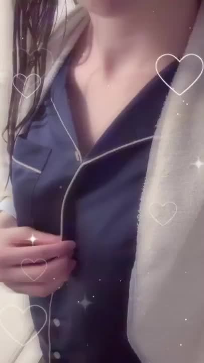 昨日お風呂上がりにここあのオフ姿を撮っちゃったよ🫣🛁*。

撮るのちょっと恥ずかしかった‪💞‬


ここあ🍫