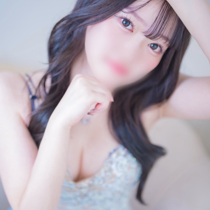 昨日お遊びしてくれたお兄さま
ありがとうございましたm(_ _)m


本日も出勤させていただきました❣️


お兄さまからの
お誘い待ってます♡.*･ﾟ