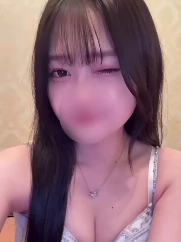 い〜っぱい注いで🍼


お兄さんの濃ゆいみるくを…///