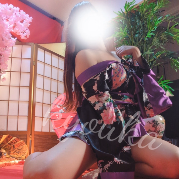 こんばんは🌙

出勤7日目、

退勤しました〜！！




ぬるいちゃ楽しい時間を

過ごしてくださった貴方様

ありがとうございます😊

　


今回の米子出勤を

何事もなく無事に終了することができ

会いに来てくださった方や

スタッフさんには感謝の気持ちで

いっぱいです✨



ありがとうございます😊

7/22〜28、米子で出勤します！！

またお会いできるのを

楽しみにしてます♪



今回タイミングが合わず

お会いできなかった方とも

楽しい時間を過ごせたらいいな🍀





おやすみなさい💤



kyouka🩷