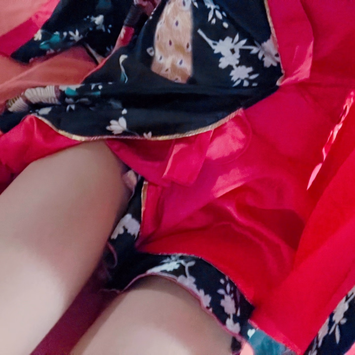 あかねです。

最近はろぷろさんがサブスク解禁したとのコトで毎日聴きながらお風呂に入ってます( ˘ᵕ˘ )

今日は外がまだまだ一面雪景色で足元がとても悪いですが、お部屋暖かくして待ってるので良かったら逢いにきてね٩( 'ω' )و