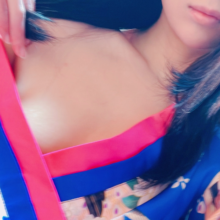 本日2日目です〜♪

外がとても寒かったので、どうか暖かくしてお越し下さい( ˘ᵕ˘ )