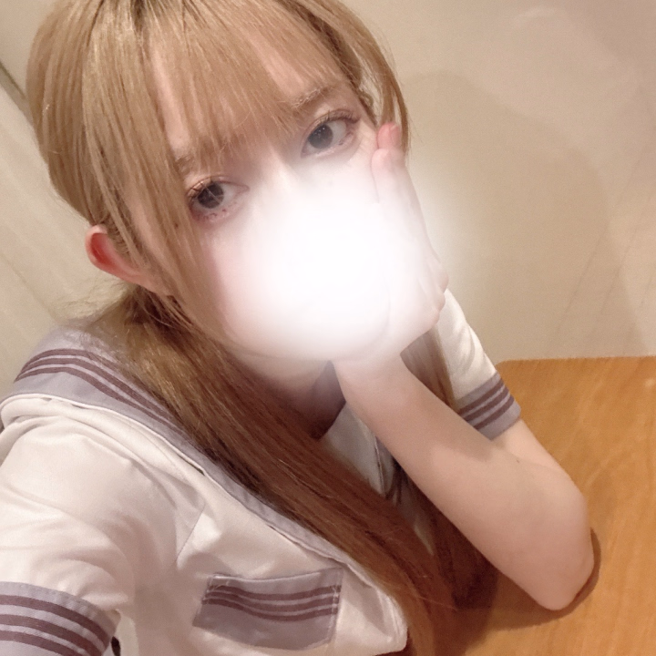 今日は制服スタート❣️
今日は先生になったつもりで、さくらこの事甘やかしてね💕💕

🌸さくらこ🌸