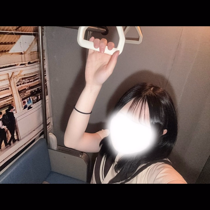 本日は12時から出勤！
お久しぶりの12時からの出勤かもしれません...？！
と言ってもお昼自体はいることが多いので珍しくも無いかもですね🤔はいりの時間が珍しい👀
このお時間まで遊んでくれたお兄さま本当にありがとうございます✨️ご指名嬉しい〜雰囲気褒めて貰えたり楽しい〜って言って貰えるのすっごい嬉しいので励みになっちゃいますね🫶


そして昨日はご予約もあったのにも関わらずお休みしてしまい本当に申し訳ありませんm(_ _)m
体調管理も仕事なのに管理が上手く出来ておらず休む形になってしまいました💦今後はお休みをしないように管理をするのはもちろん、ご予約の際は特に気をつけるようにします...！

元気に頑張りますのでまたのご予約お待ちしております🙇‍♀️
