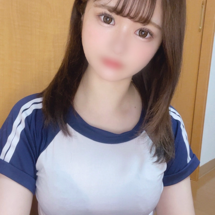 先週暗殺教室ってアニメ見たんだけど、面白すぎた✨️
最後は感動しすぎて泣きすぎて
目は腫れるし頭痛も酷くて次の日出勤出来なかった😂
本当にオススメ！！！！