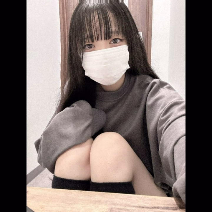 用事早く終わったので20:30からlastまでいてるよー！！

雨ひどいけど、だからこそあいたいな。
一緒に雨宿りしよ

前髪切ったの直接見てほしー
より子供っぽくなった笑

誰が来てくれるかな、‪(っ ॑꒳ ॑c)
お誘い待ってますっ