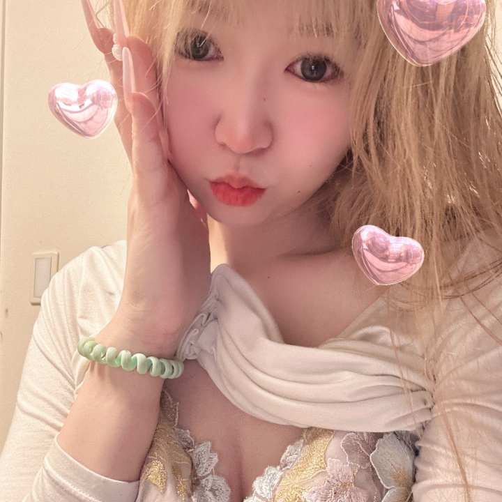 おはよ！
今日もこのあと12時〜24時で出勤🌟

おやすみのお兄様たち〜
さやかと楽しい癒しの時間を
過ごしてほしいなぁ〜💗

お誘いお待ちしてます♪