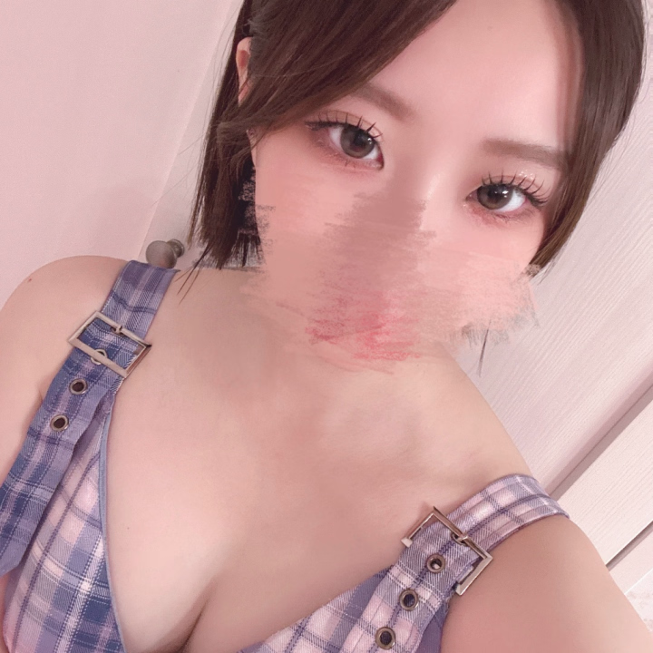 💌 コメント・メッセージのお返事について♡
ここ最近、旅行に行ったり、もうひとつのお仕事があったりで、少しバタバタした日が続いていました🥺
そのため、いただいたコメントやメッセージのお返事が遅くなってしまっていてごめんなさい😿
せっかく時間を使ってメッセージを送ってくれたり、日記にコメントを残してくれたりしているのに、なかなかお返事できていなくて申し訳ない気持ちです😿
いただいたものはちゃんと読ませてもらっています♡
ひとつひとつ大切に読みながら、ゆっくりお返事していこうと思っているので、もう少しだけ待っていてもらえたら嬉しいです☺️
いつも気にかけてくれてありがとうございます😿
皆さんからの言葉が日々の楽しみや励みになっています♡