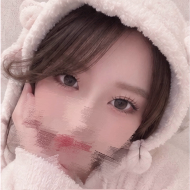 私、めっちゃポジティブ思考なんです！😹💗

今もちょうど女の子の日で、お腹が痛くて、痛み止めを飲んでも立っているのがやっとなくらい😹

でも、女の子の日って3〜4日くらいで終わるものだし、ずっと続くわけじゃない！って思ったら、なんだか頑張れちゃうんです💭

こんなに痛いのに、ちゃんとお仕事頑張ってる私、めちゃくちゃ偉くない！？✨️って思って乗り越えてます笑

前だったら嫌だなぁ、つらいなぁって思っていたことも、最近はどうせなら前向きに楽しんじゃおう！って思えるようになりました♡

なんなら、大変だったことは話のネタにしちゃおうと思ってる😹

自分の機嫌は自分で取って、頑張った自分のことはちゃんと褒めてあげる！💮

ちょっと大変だった日は「頑張って乗り越えて自分すごい！偉い！✨️」って思ってます😹

みんなも毎日お仕事やいろんなことを頑張っていて本当に偉いよ〜❣️
♡♡(⸝⸝⸝ ´˘`)ﾉﾞﾖｼﾖｼ

頑張ってる自分のこと、いっぱい褒めてあげようねっ🥰💕