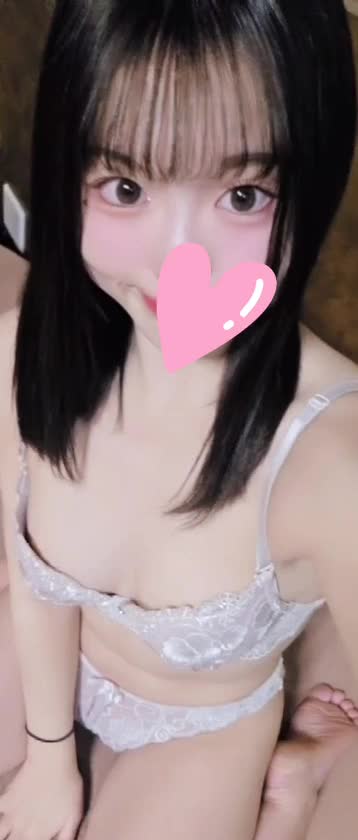 おにいさん！こんにちは！あいみだよ🫶💕

今日はね、夜1時までお店にいるよ♥️🥰

おにいさんとたくさん密着してイチャイチャしたいなぁ💓

あいみの唇柔らかくて気持ちいいみたいだよ♥️

おにいさんに早く会いたいなぁ💓