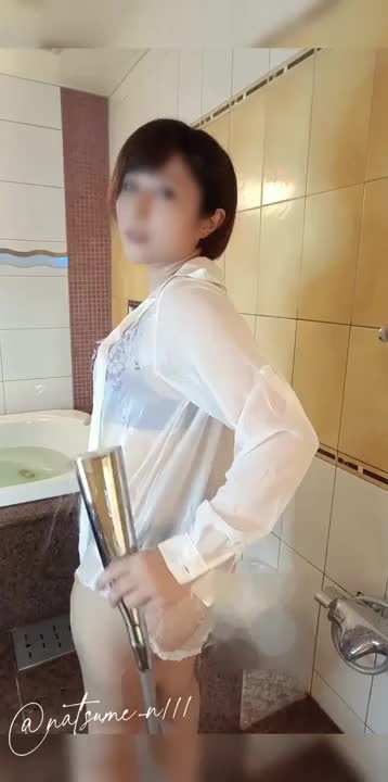 振り返った姿…どうですか♡？またまたイベント参加です♡応援よろしくお願いします🙇‍♀️