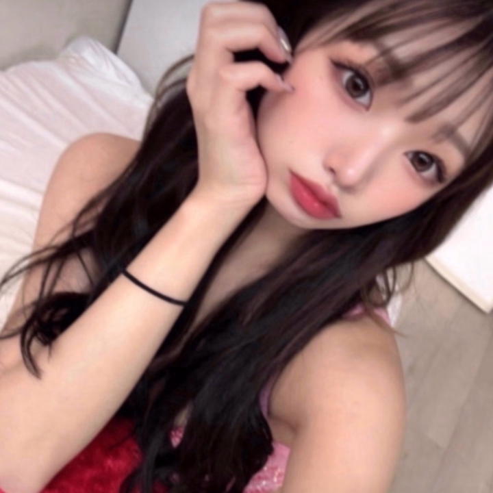 おはようございます
えあですっ❣️
本日も6:00~12:00で出勤です💗
昨日は本指名のお兄さんも会いに来てくれて嬉しかったです🥺
本日も沢山お誘いお待ちしてます❤️