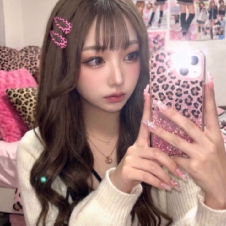 こんにちはえあですっ❣️

本日もまだまだラストまで🫶🏻

朝イチからお兄さんとイチャイチャできて今日も幸せです‪(っ ॑꒳ ॑c)❤️

お兄さんがえあの敏感なおま❤︎こ
優しく責めてくれて
気持ちよすぎてやばかった🥺💗


もっと気持ちよくなりたい🥺


えあと一緒にムラムラ解消シよっ❤️