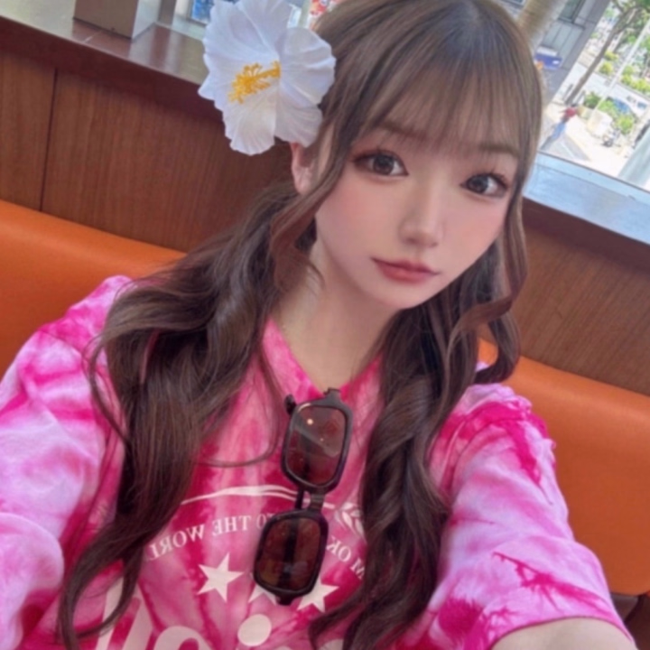 こんばんはえあです❣️

本日も残りわずか
明後日からお休みに入ります🥹

寂しくなってきたので
えあにかまってくれるお兄さん
お誘いお待ちしてます🥺❤️