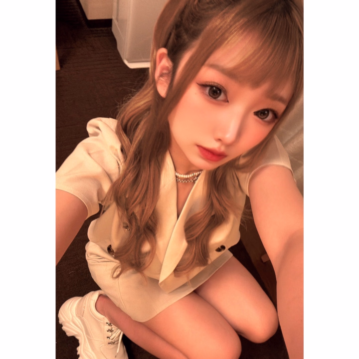 一度味わったらもう他の女の子じゃ
満足できない体になってほしい💭

ねっとりゆっくり攻める手❤︎キと
フ❤︎ラは自信あります( ᴗ ̫ ᴗ )💗

お兄様の反応を見ながら
じっくりご奉仕しちゃう🙊💓

え❤︎ち好きなだけなのっ💗笑

えあは人見知りないので
会話も楽しいはず(p`･ω･´q)

人見知りのお兄様も大歓迎です♪

楽しい時間過ごしましょうね🥰