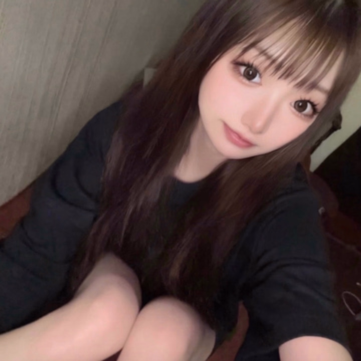 こんばんはえあですっ❣️

三連休明けでまったりモード😌

まだまだ
イチャイチャしたりませんっ‼️

お誘いお待ちしてます💕