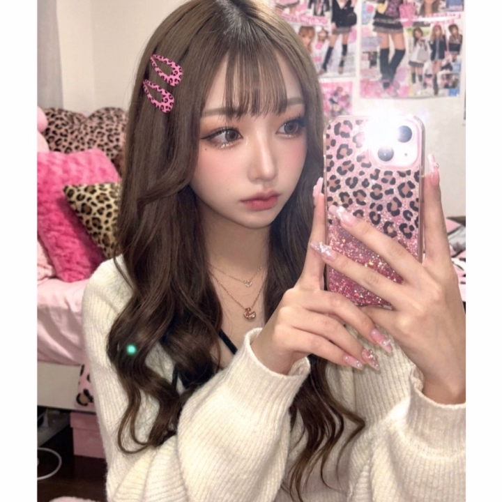 こんにちはえあですっ❣️

本日もまだまだラストまで🫶🏻

朝イチからお兄さんとイチャイチャできて今日も幸せです‪(っ ॑꒳ ॑c)❤️

お兄さんがえあの敏感なおま❤︎こ
優しく責めてくれて
気持ちよすぎてやばかった🥺💗


もっと気持ちよくなりたい🥺


えあと一緒にムラムラ解消シよっ❤️