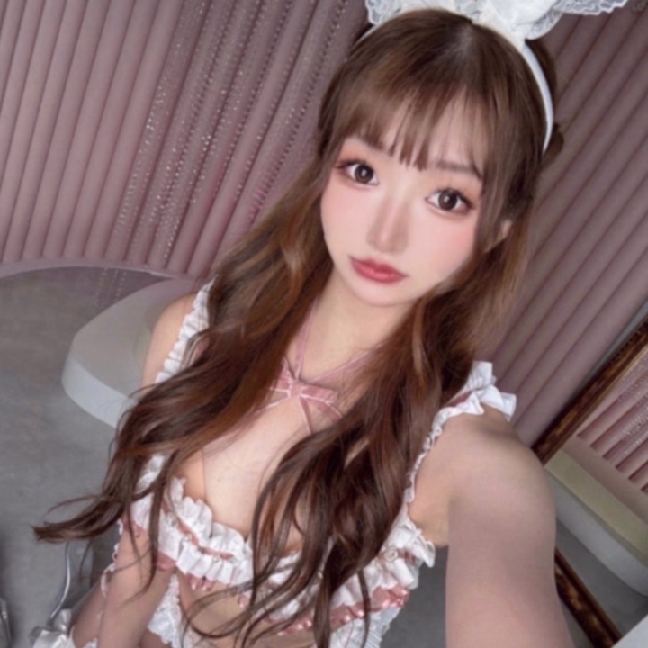 こんにちはえあですっ❣️


これから釣りに行く🐟ってお兄さんとか
ゴルフ行ってきた⛳️ってお兄さん達が居て充実したお休みを過ごしてる
お兄さん達のお話を聞いてほっこり☺️

えあも最高の癒しを提供しなきゃなと思いました( /^﹏^)/❤️

えあとえっちな時間過ごしてくれるお兄さんお誘いお待ちしてます✨️