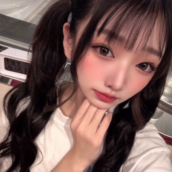 こんにちはえあですっ❣️

最近外が急激に寒くなりましたね🥲

お兄さんの為に温かいお風呂入れて
お待ちしてます🌟

えあがお兄さん温めてあげる💭💕

汗かいちゃうかもだけど🤫❤️