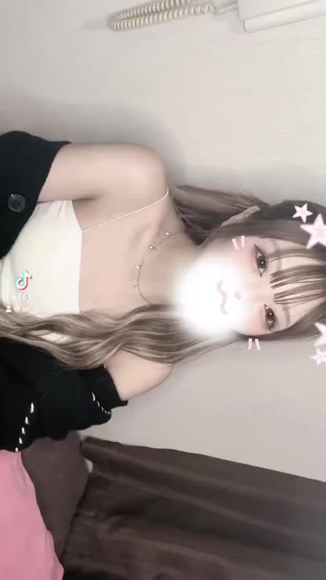 こんにちはえあです❣️


動画載せれないものと
勘違いしていて初動画です🙊💓


顔出しの動画も載せていくので
チェックお願いします💗



そしてまだまだ
えあのナカにあったかいの出してくれるお兄さん募集中です🤫❤️



お誘いお待ちしてます💗