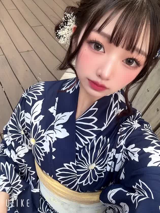 こんにちはえあですっ❣️

えあのお友達達は夏に活発になるので毎年夏の思い出が沢山📷💭💓

今年は浴衣着て花火を
見に行くのが目標です🎇

毎年恒例皆生での花火も楽しみ💗

幸運お兄さんがいたら
お部屋から見れます😂💗

皆生で過ごせる時間は
紳士なお兄さん達に囲まれて
幸せな夏になりそうです💭❤️