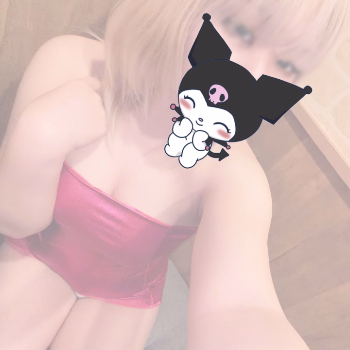 ﾟ .(ﾉ*･ω･)ﾉ*.おはようございます❁.*･ﾟ
Ｎｏ．53 環《たまき》です︎💕︎︎

今日は祝日ですね🥰おやすみのお兄様も多いんじゃないでしょうか？🤔💭

たまきは学校休みでやったぁ！と喜びつつ、久しぶりにガチめな運動したので筋肉痛で身体ボロボロです‪🥲‎

足が上がらなくてコケるコケる…(꧞ˆᢦˆ)


そんなボロボロ環は18時までいるのでもしご予定合えばぜひお待ちしてます︎💕︎︎