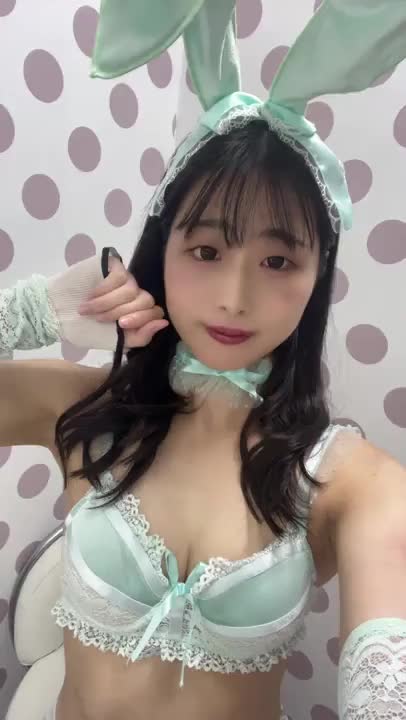 たまにアイドルうさちゃんしてみたり、、、🐰🩵


バニーってえ♡ちぃよね🫣

たくさん可愛がってね🫧

てぃな👑✨