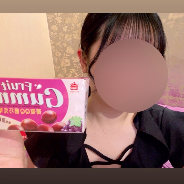 こんばんはー！♩ お仕事終わりのお兄さんたちがきてくれて有難くバタバタしてた、2日前にきてくれた台湾のお兄さんにまた台湾のお菓子もらってしまった、笑ありがとう 😹😹 お誕生日旅行で長期間日本滞在してるーって言ってたから今日はめちゃめちゃ疲れてたねー😢 気をつけて帰って （ ;  ; ）
出張のお兄さんも40分も待たせちゃってごめんなさい 😭😭 気持ちよかった ᴖ ̫ᴖ  お部屋のリセットも次の準備も万端なので最速でご案内しますぜひ遊びに来てね ♩ わたしはまだげんきです
